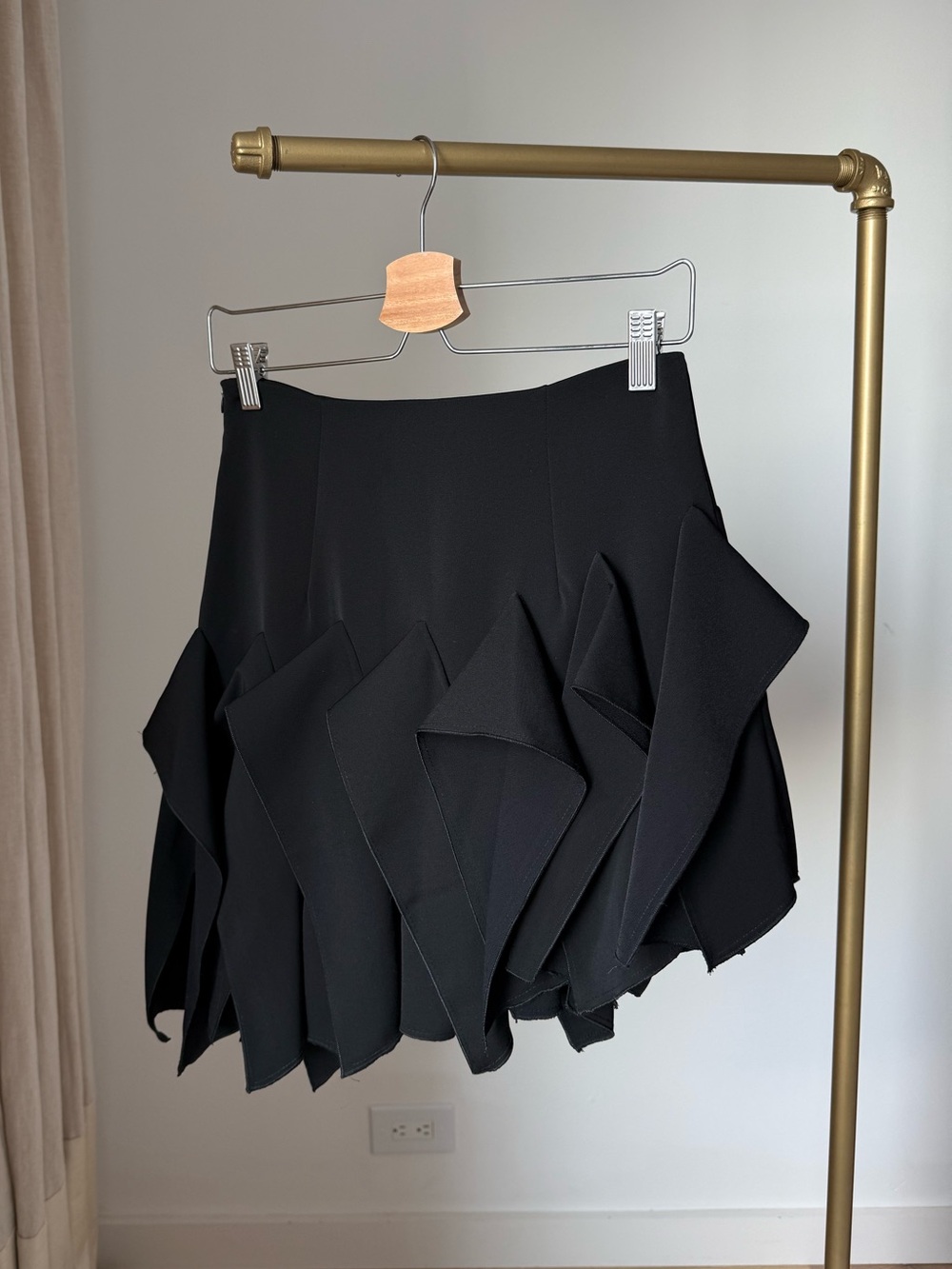 NWT Zara ZW COLLECTION Ruffled Mini Skirt Black, XS - Picture 3 of 10